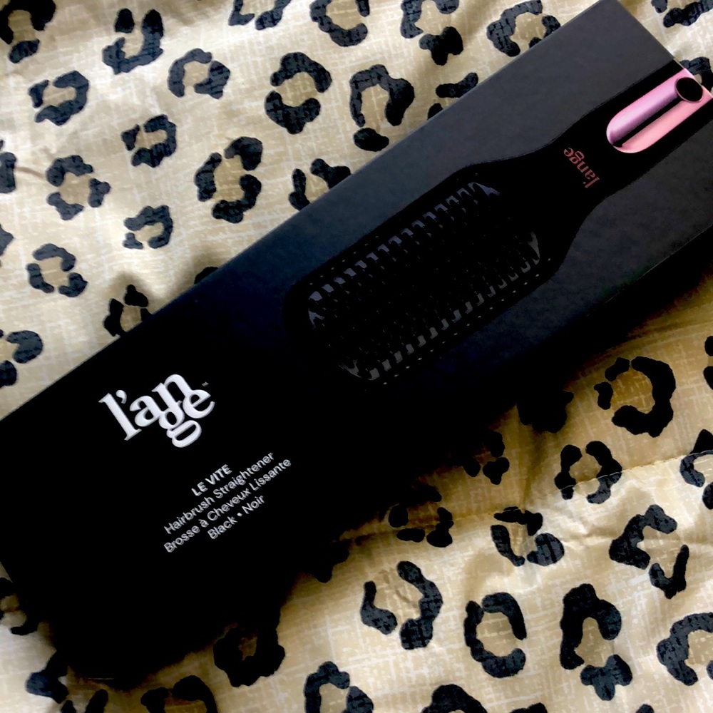 NEW! Le Vite BLACK hairbrush straightener
